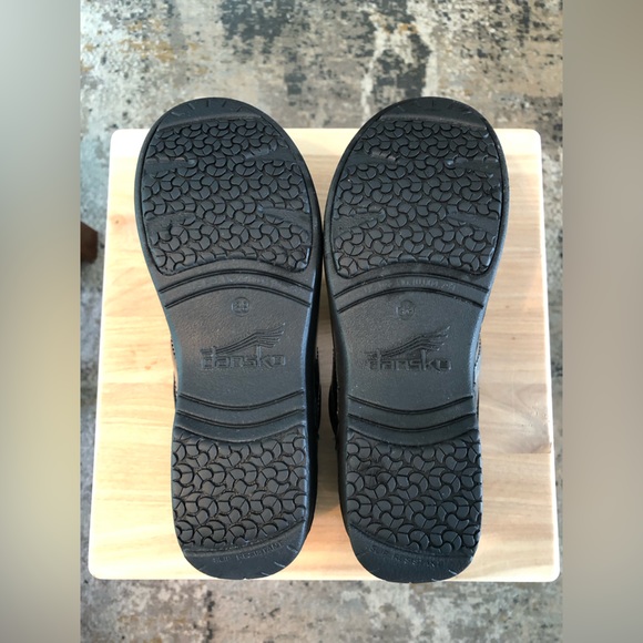 Dansko Clogs - Picture 5 of 7